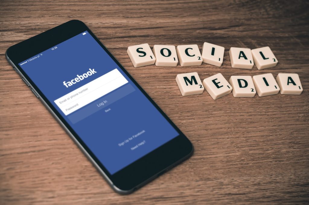 Facebookos álszentek!