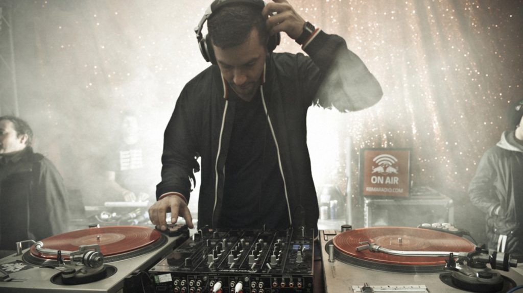 Bonobo, a mixmajszter!