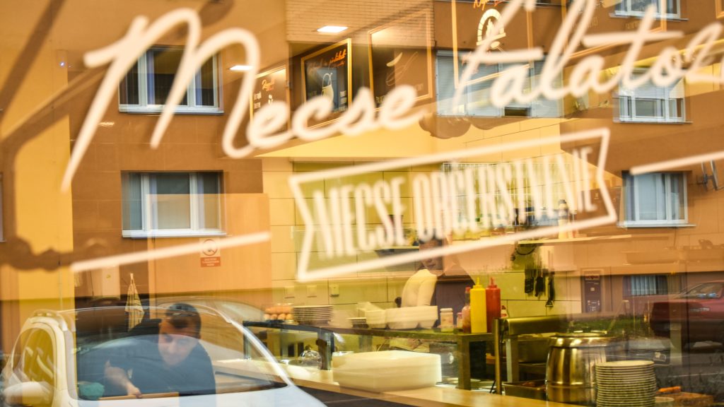 Méri ,,Mecse” Laci príma ,,old school” falatozója