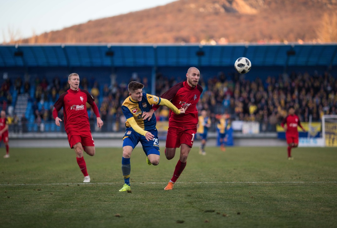 Gólostroj voči súperovi, ktorého účinkovanie v play-off je zázrak, ale pre ligu je to smutná vizitka