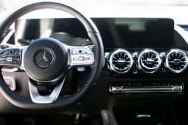 Mercedes EQA,Elektromos autó,Autó