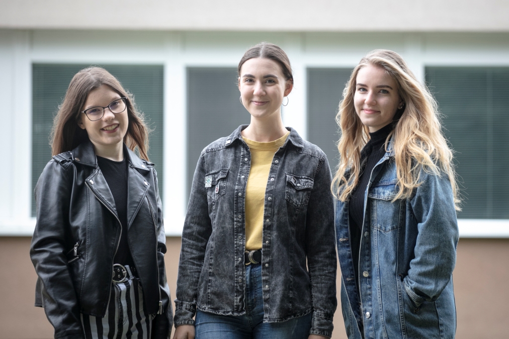 Klikk Out,Szeptember