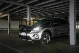 Auto,KIA NIRO