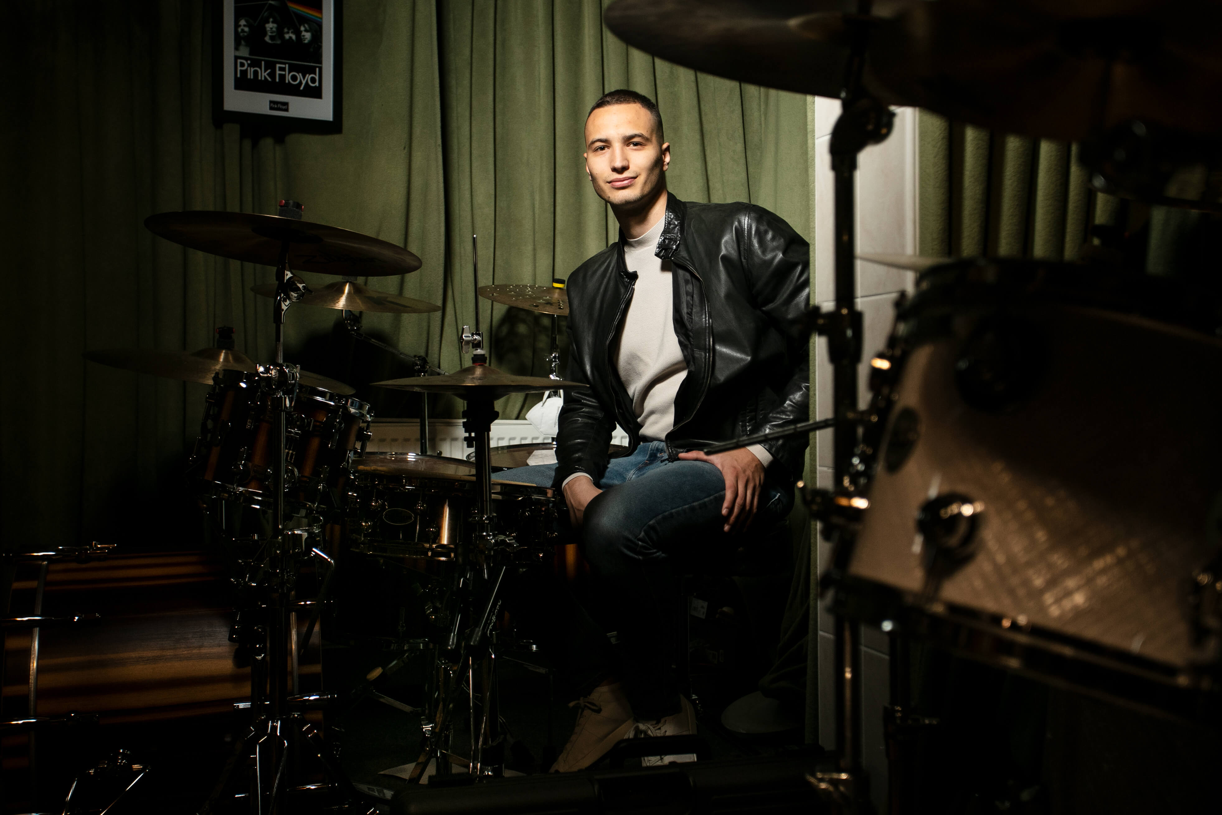 Antal Gábor,Vikkendhouse,Zene