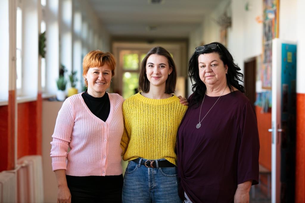 Klikk Out,Előzetes,Október