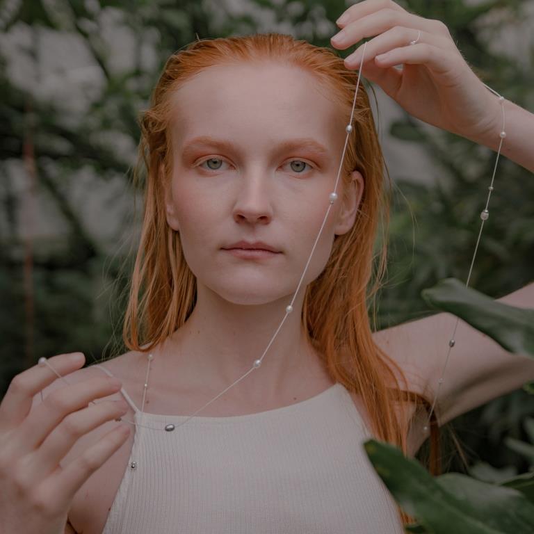 Klikk Out,Előzetes,Október