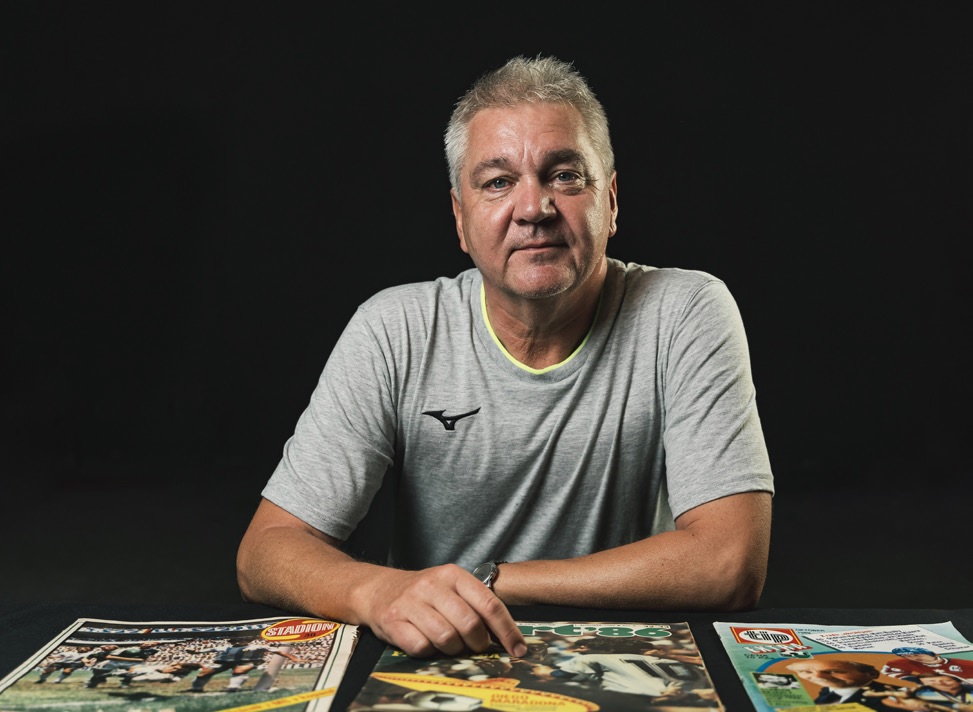 Klikk Out,Előzetes,Október