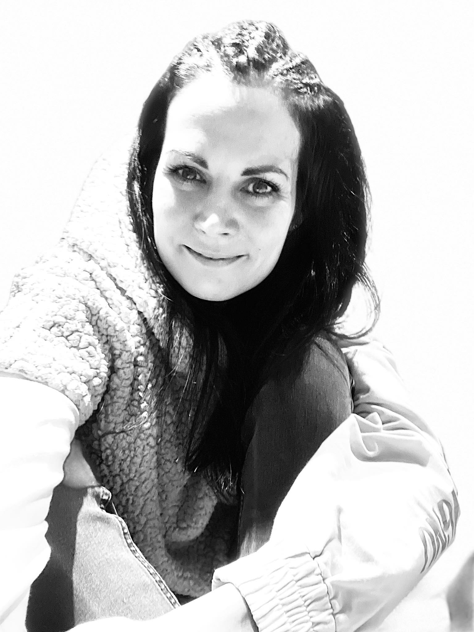 Designo,Sternocka Stela