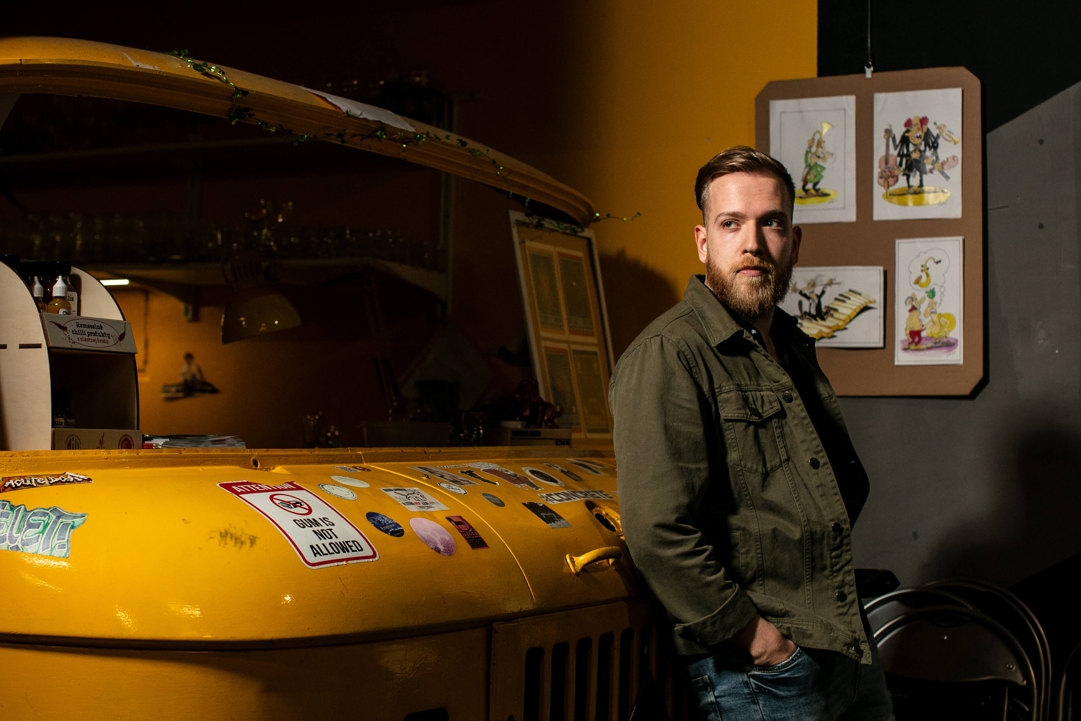 EElek Adrian,Vikkendhouse,Zene