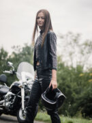 1 (19) Hónap Nője,Závodská Karin,motorozás