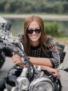 1 (26) Hónap Nője,Závodská Karin,motorozás