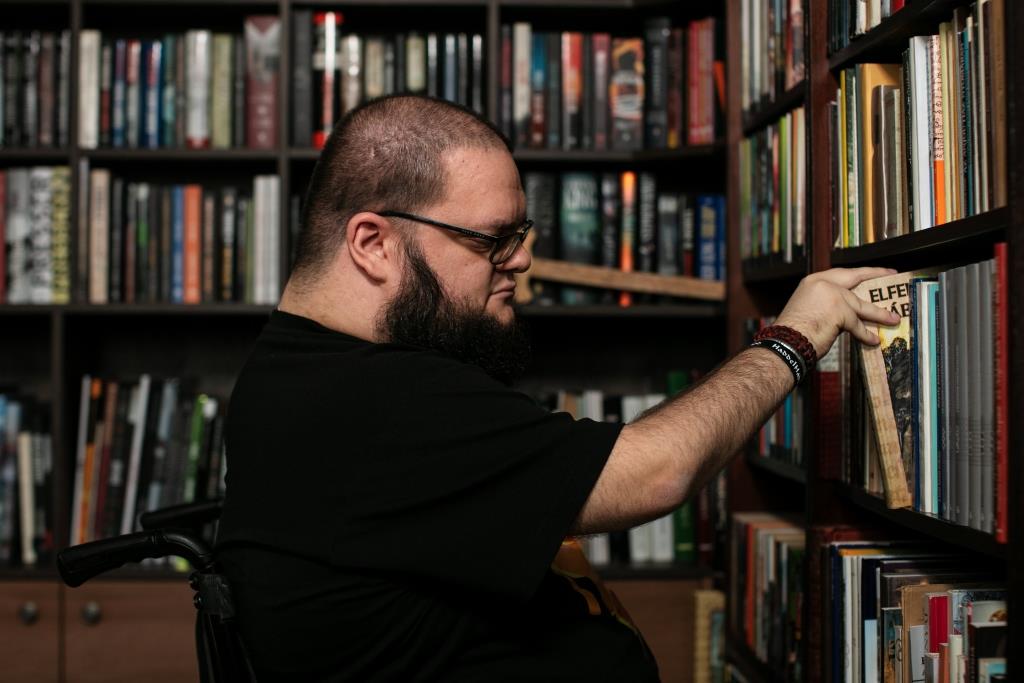 Bíro SZabolcs,Irodalom,Könyv,Interju