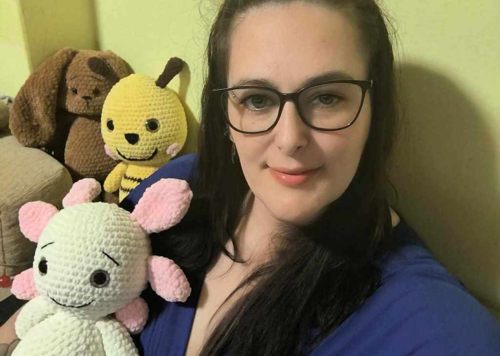 Klikk Out,Előzetes,Május