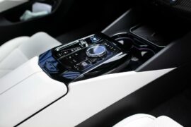 KO_jun_autos_7 BMW i5 eDrive40 Touring,Auto