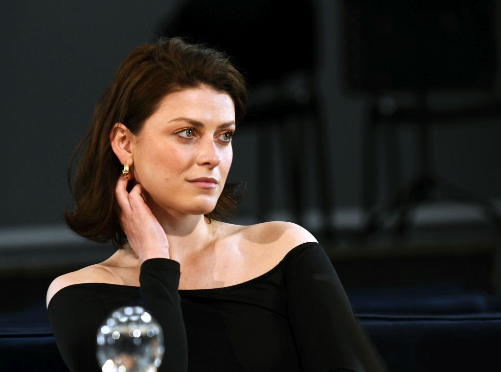 Budapesti Szemle,6szín,kontraszt,színház,Budapest