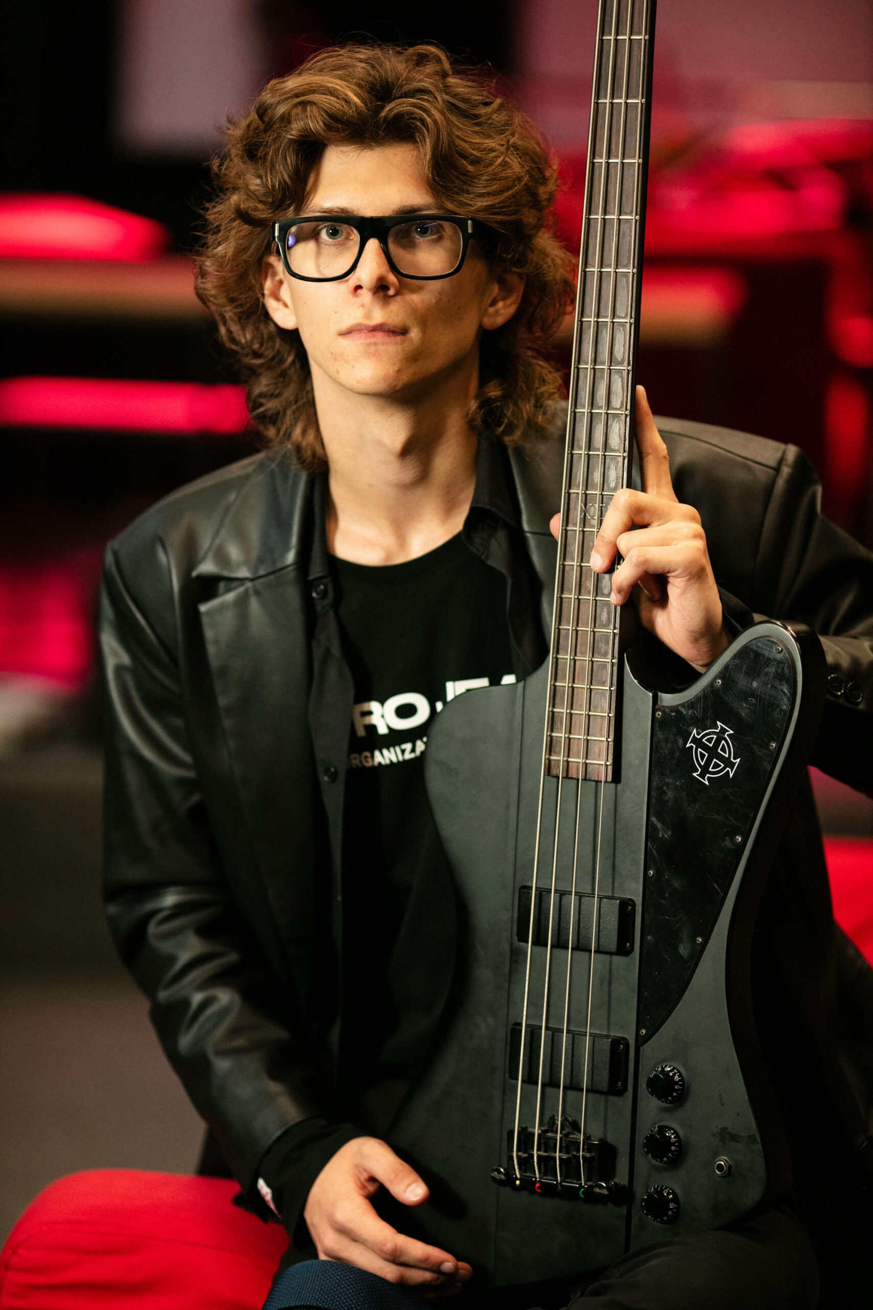 Szegfű Noel,Vikkendhouse,Zene