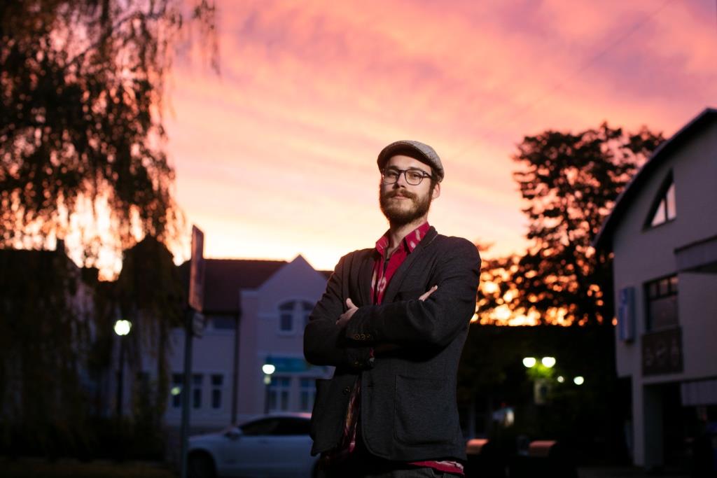 Klikk Out,Előzetes,November