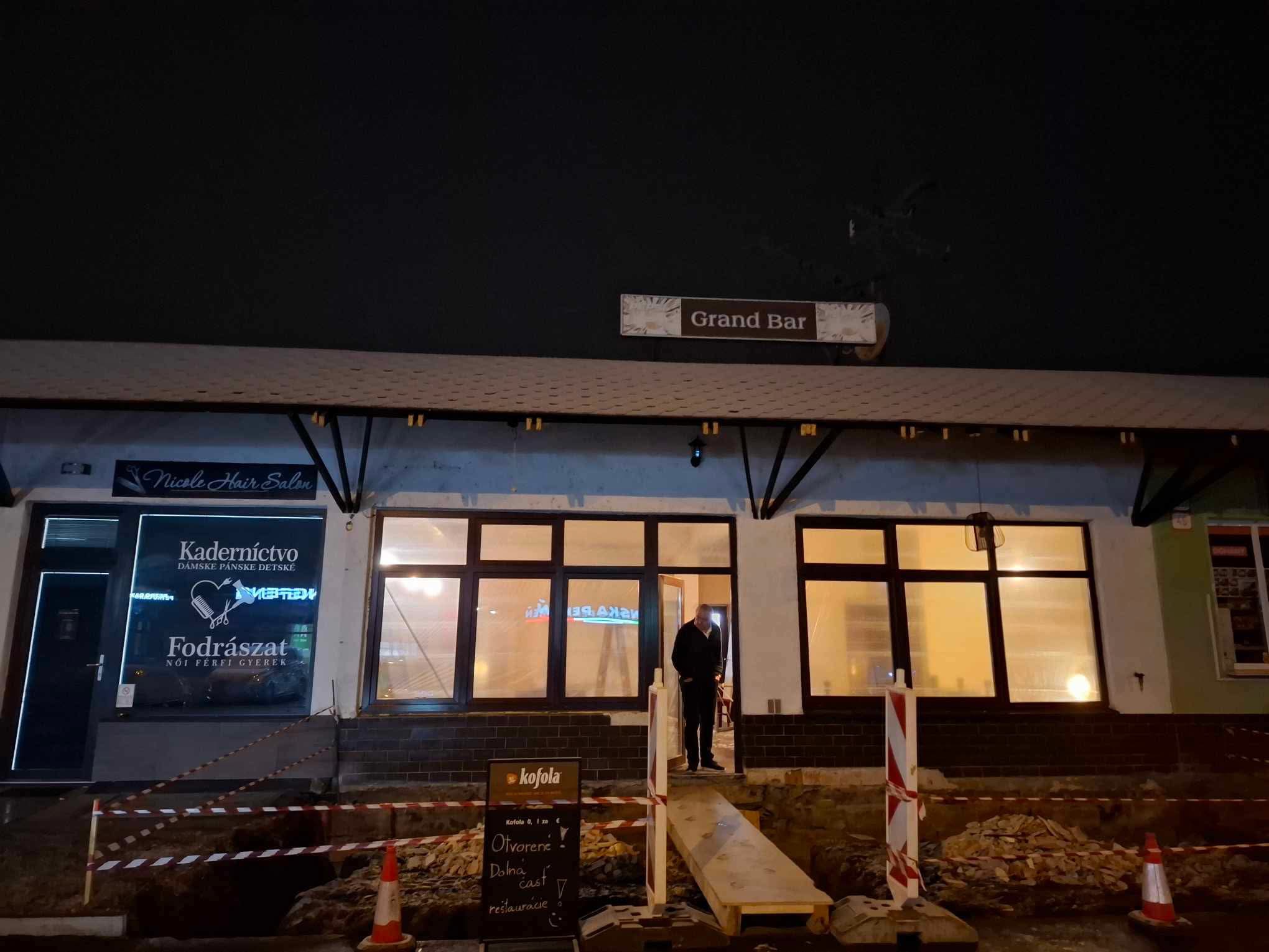 Grand Bar,Étterem,Gasztro,Dunaszerdahely