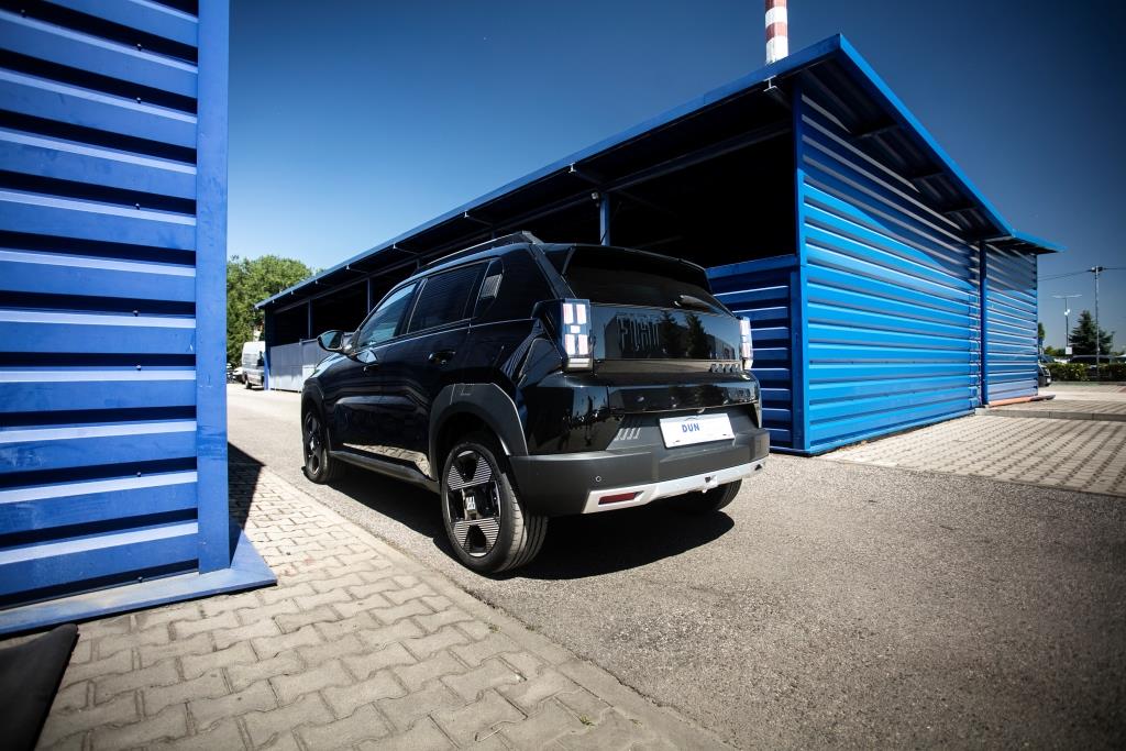 Klikk Out,Előzetes,július